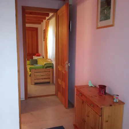 Egy Makovecz Imre Tervezte Házban *