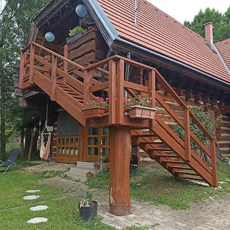 Egy Makovecz Imre Tervezte Házban * Ispánk