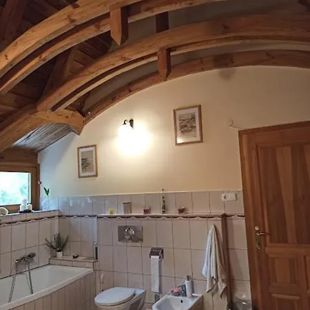 Egy Makovecz Imre Tervezte Házban